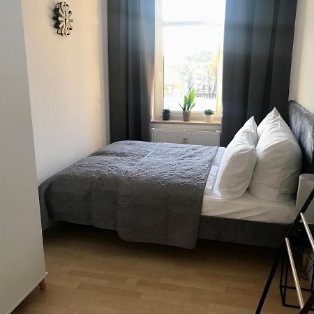 Apartamento Purer Luxus Mit 2 Schlafzimmern, Balkon Und Privat-Parkplatz Leipzig Exterior foto