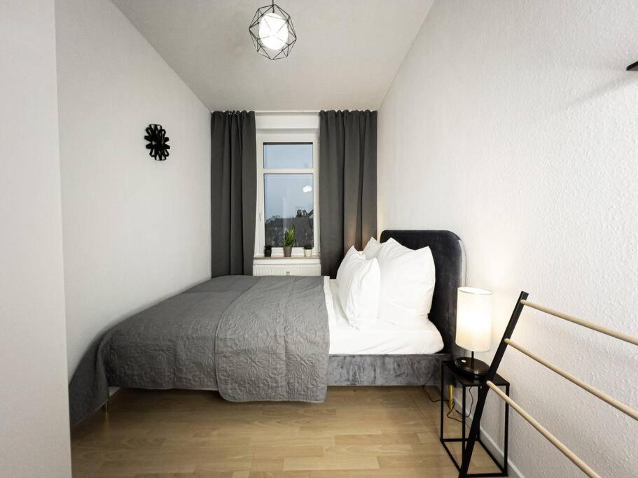 Apartamento Purer Luxus Mit 2 Schlafzimmern, Balkon Und Privat-Parkplatz Leipzig Exterior foto