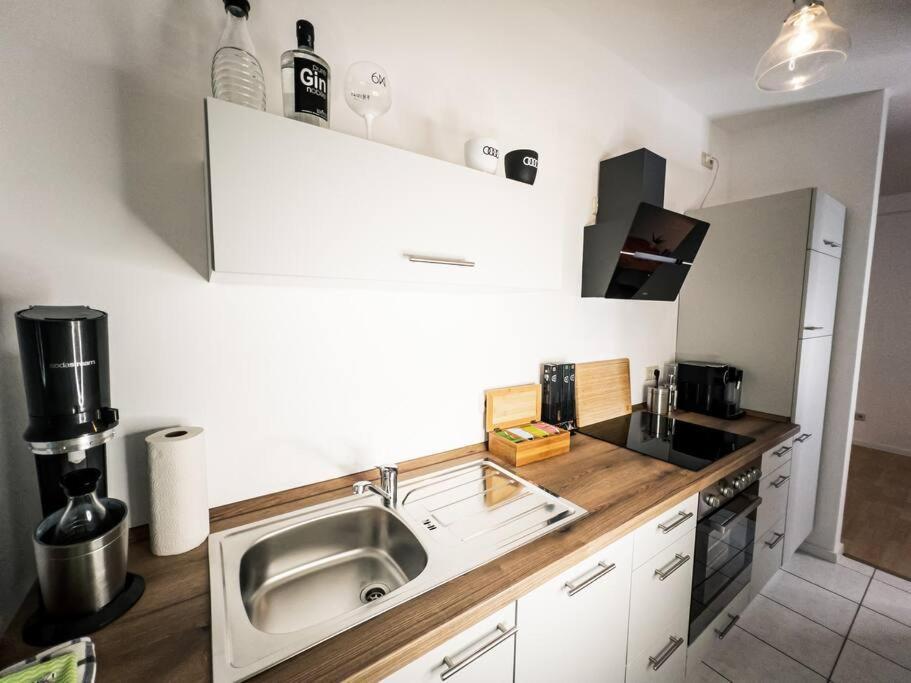 Apartamento Purer Luxus Mit 2 Schlafzimmern, Balkon Und Privat-Parkplatz Leipzig Exterior foto