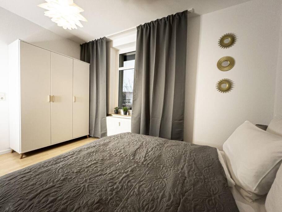 Apartamento Purer Luxus Mit 2 Schlafzimmern, Balkon Und Privat-Parkplatz Leipzig Exterior foto