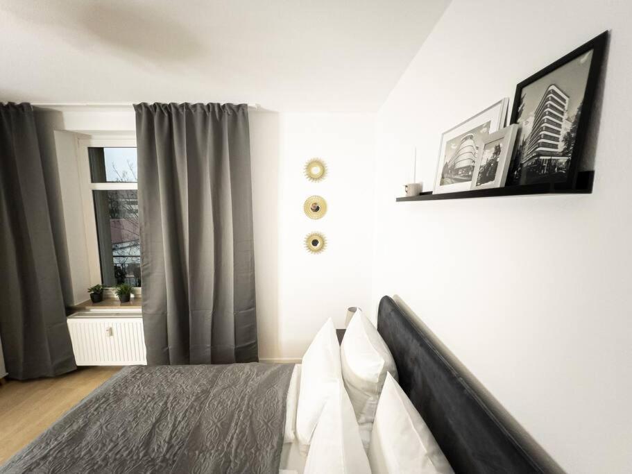 Apartamento Purer Luxus Mit 2 Schlafzimmern, Balkon Und Privat-Parkplatz Leipzig Exterior foto