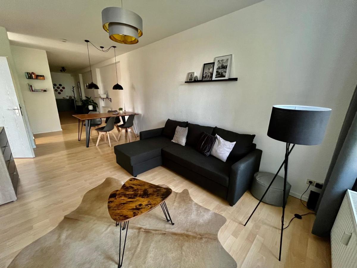 Apartamento Purer Luxus Mit 2 Schlafzimmern, Balkon Und Privat-Parkplatz Leipzig Exterior foto