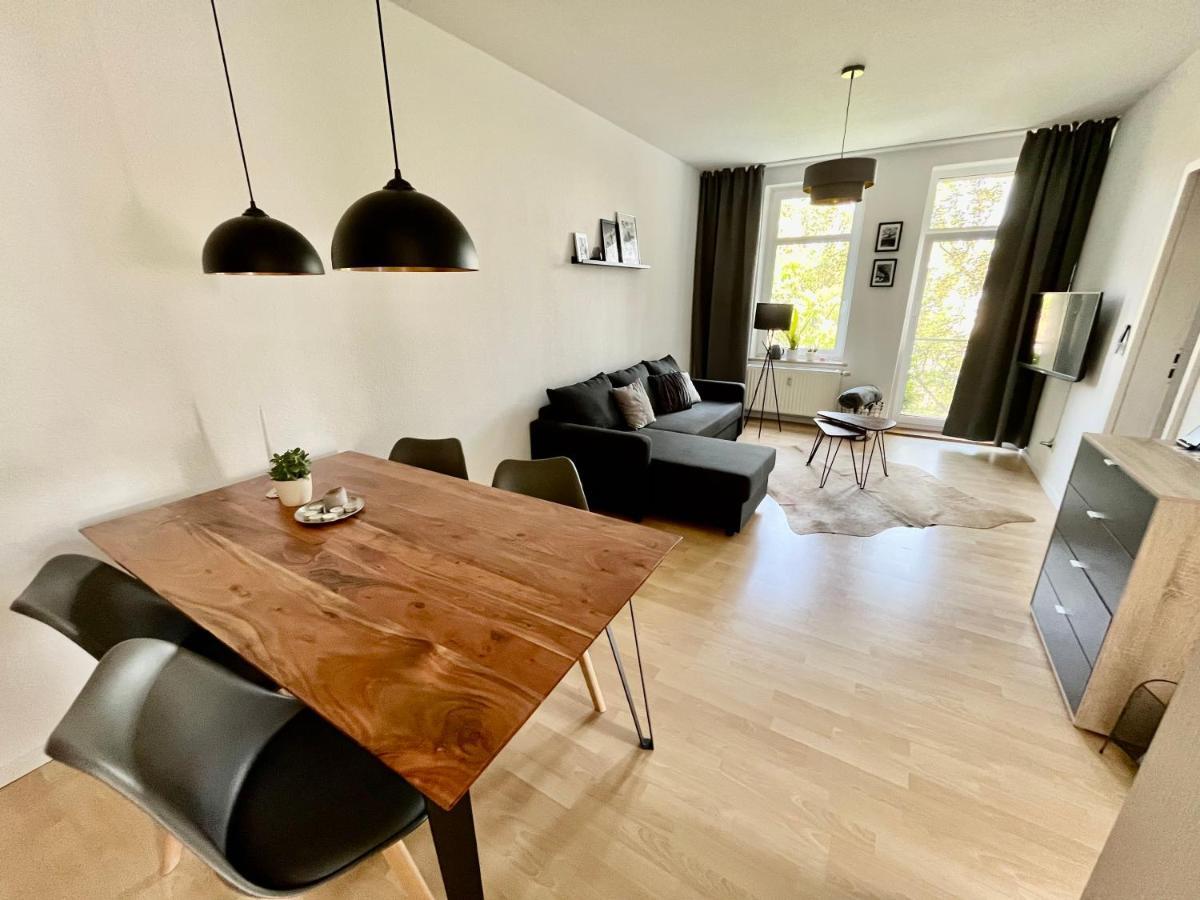 Apartamento Purer Luxus Mit 2 Schlafzimmern, Balkon Und Privat-Parkplatz Leipzig Exterior foto